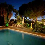 빌라 Pinos Malaga With Private Pool, Garden, Bbq *