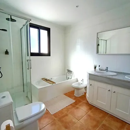 Villa Pinos Malaga With Private Pool, Garden, Bbq Alhaurin de la Torre