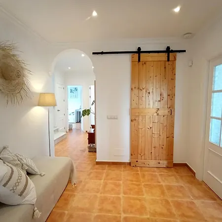 Pinos Malaga With Private Pool, Garden, Bbq