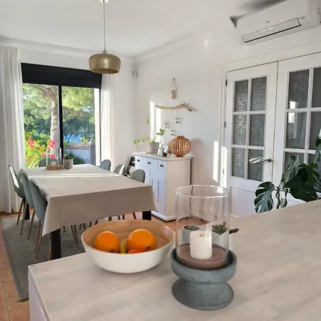 Pinos Malaga With Private Pool, Garden, Bbq Villa