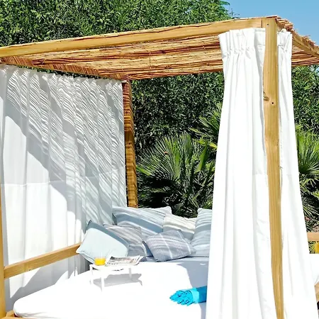 Villa Pinos Malaga With Private Pool, Garden, Bbq