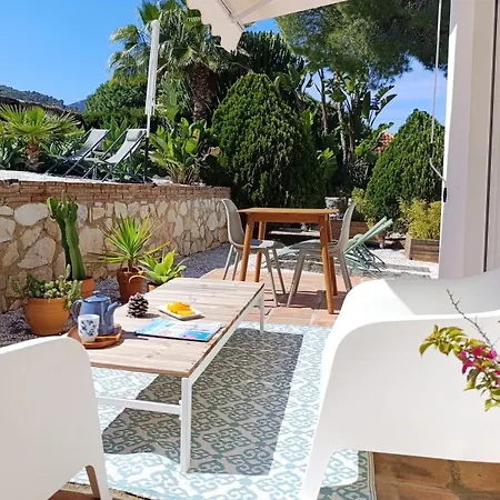 Villa Pinos Malaga With Private Pool, Garden, Bbq Alhaurin de la Torre
